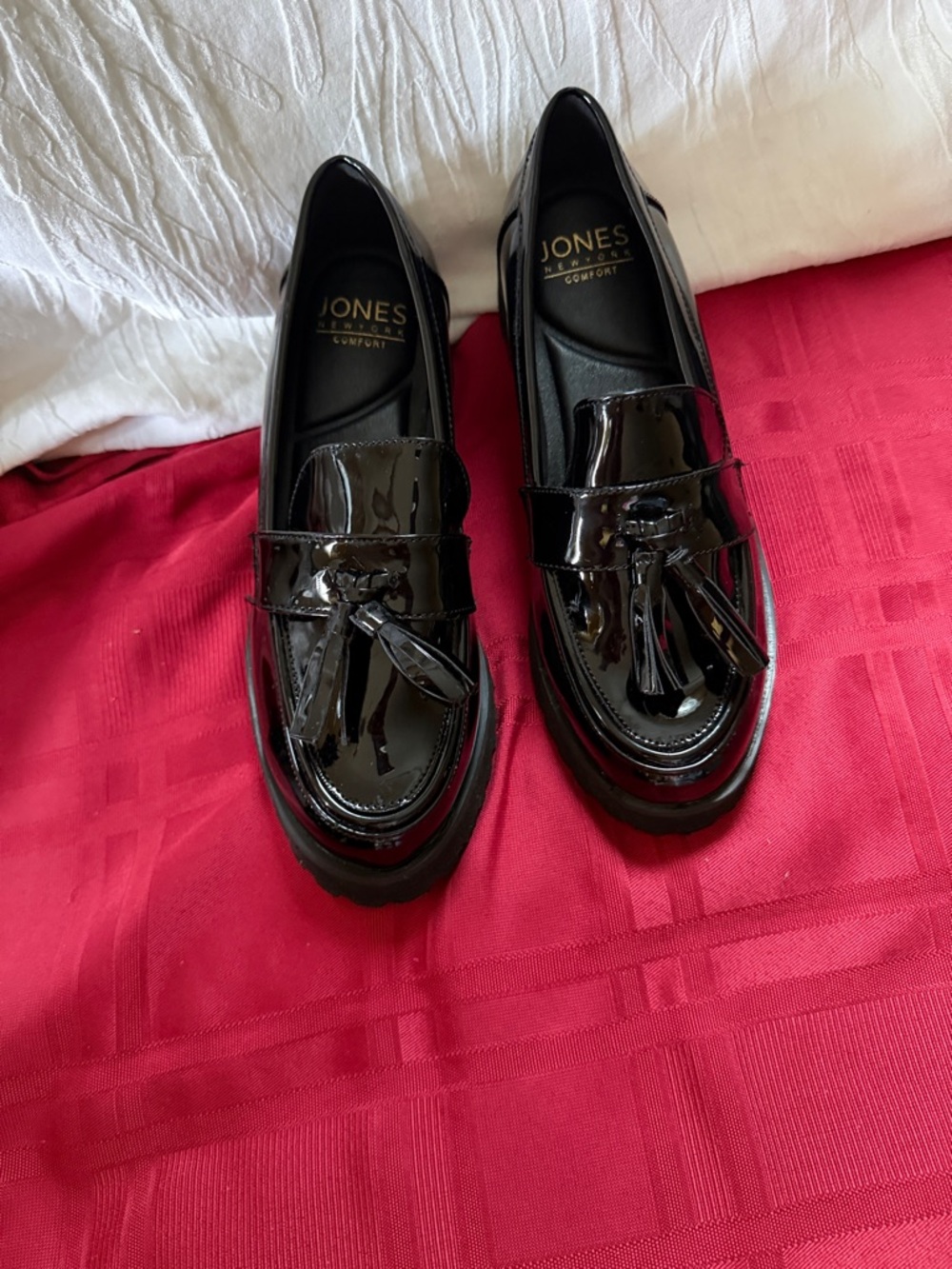 Women’s Jones New York Black Patent Tassel Loafers with Lug Sole NEW NEVER USED